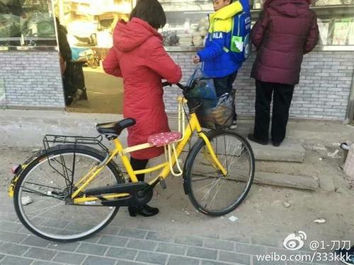 小区自行车爆料视频真实,揭秘视频背后的惊人真相